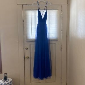 Amazing it fits well have nothing bad to say about this prom dress 🫶🏾